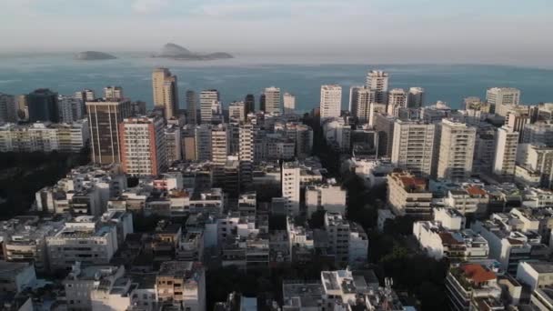 Luchtfoto Zijwaartse Beweging Toont Wijk Ipanema Rio Janeiro Met Hoge — Stockvideo