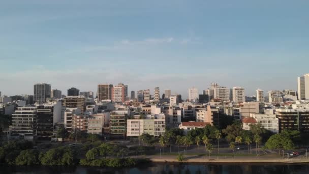Luftaufnahme Des Stadtviertels Ipanema Rio Janeiro Vom Stadtsee Mit Hochhäusern — Stockvideo