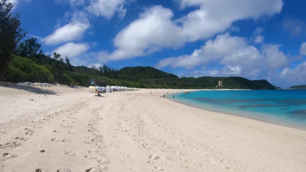 Udsigt Til Den Tropiske Strand Øjenhøjde Øen Zamami Kerama Øerne – Stock-video