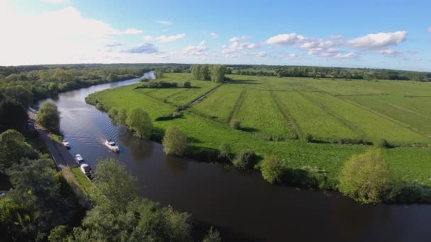 Flygfoto Båt Som Seglar Längs Floden Yare Norfolk — Stockvideo