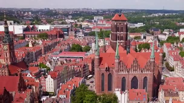Gdańskie Nagranie Dronów Starego Miasta Powolne Ujęcie Lalki Bazyliki Mariackiej — Wideo stockowe
