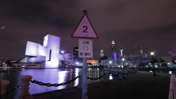 Noci Clevelandu Ohiu Nehrozí Žádné Nebezpečí Plavání North Coast Harbor — Stock video