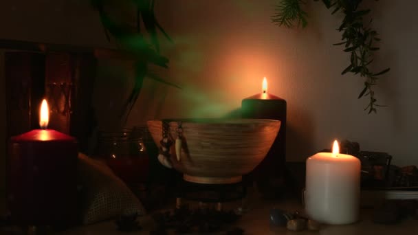 Büyücü Odası Yapan Iksirin Detayları Ahşap Bir Kaseden Çıkan Yeşil — Stok video