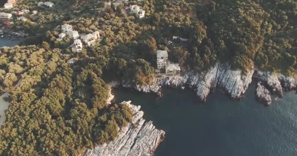 ギリシャのペリオン山の海のそばの村 — ストック動画