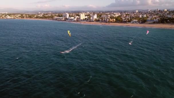 Sunsetting Puerto Rico Ocean Beach Kite Boarders Having Fun — Stock Video