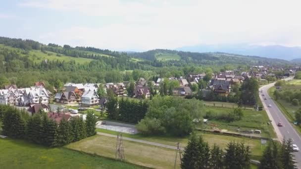 Vista Aérea Zona Zakopane Con Las Montañas Tatra Horizonte — Vídeo de stock