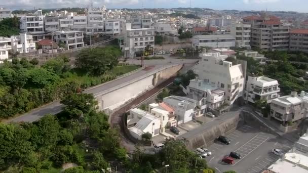 Ampliar Alto Ángulo Timelapse Aparcamiento Calles Skyline Naha City Okinawa — Vídeos de Stock