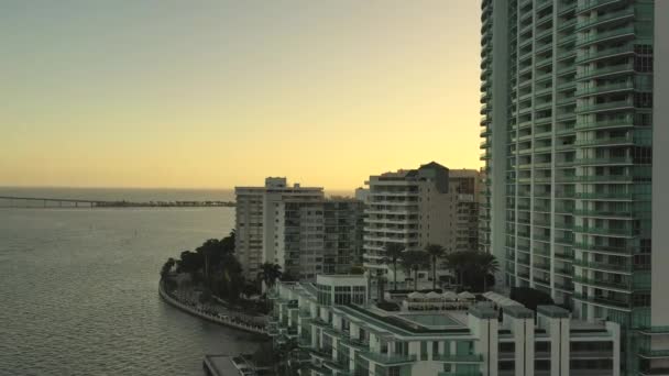 Tiro Aéreo Cinematográfico Edifício Icônico Movimentação Brickell Miami Florida Por — Vídeo de Stock