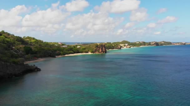 Karibský Poloostrov Epickými Výhledy Pláž Úžasnou Oblačností Pozadí — Stock video