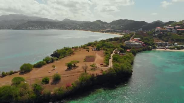 Letecké Záběry Poloostrova Karanténní Bod Horami Hlavní Země Grenada Pozadí — Stock video