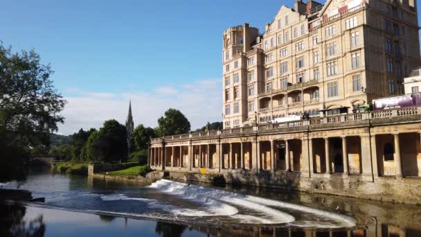 Static Shot Van Pulteney Weir Het Empire Hotel Bath Somerset — Stockvideo