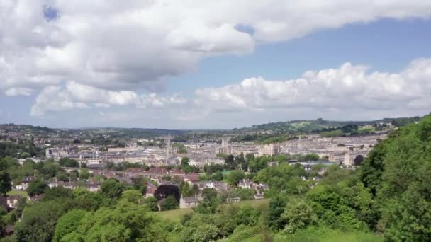 Aerial Shot Pushing Mot Staden Bath Inklusive Bath Abbey Sydvästra — Stockvideo