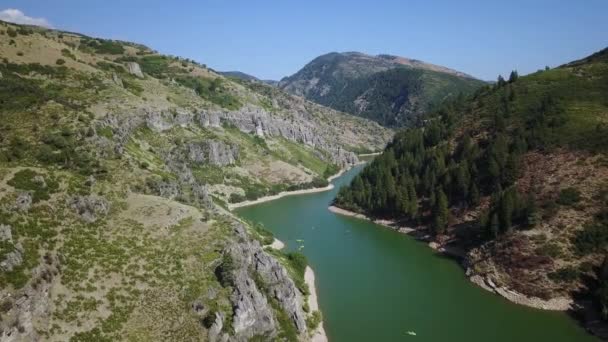 Drone Shot Survolant Magnifique Réservoir Causey Dans Utah Les Gens — Video