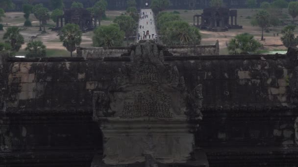 Avenue Entrance Main Temple Angkor Wat Cambodia Asia — стоковое видео