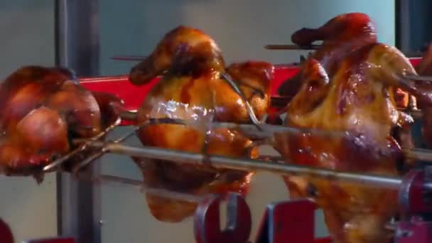 Μια Τυπική Φιλιππινέζικη Rotisserie Που Χρησιμοποιείται Για Ψήσιμο Μαριναρισμένου Κοτόπουλου — Αρχείο Βίντεο