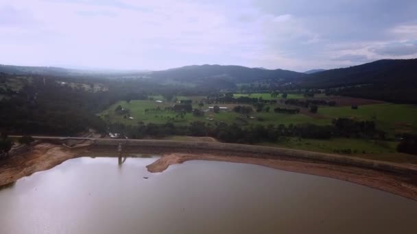 Flygfoto Över Dammen Väggen Vid Sjön Nillahcootie Victoria Australien Juni — Stockvideo