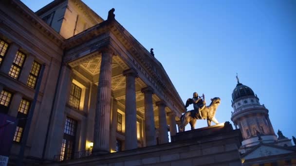 Buitenopname Van Het Konzert Concertgebouw Berlijn Duitsland Nachts — Stockvideo