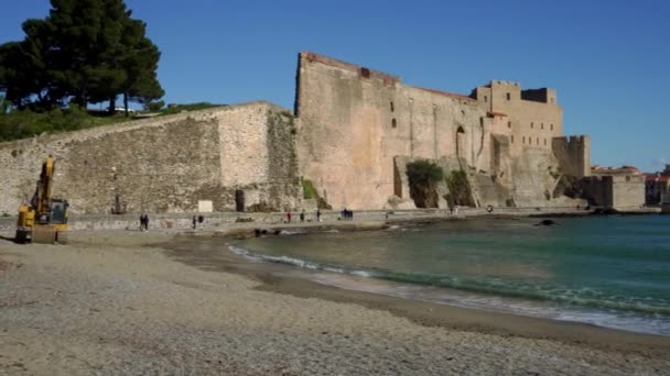 Παραλία Φρούριο Και Παλιά Πόλη Της Collioure Κατά Διάρκεια Των — Αρχείο Βίντεο