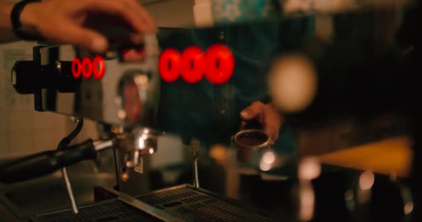 Een Espresso Maken Slow Motion — Stockvideo