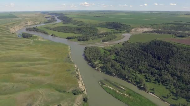 Weer Een Prachtig Uitzicht Vanuit Lucht Een Bucolische Prairie Riviervallei — Stockvideo