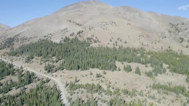 Drone Volando Través Montañas Colorado — Vídeo de stock