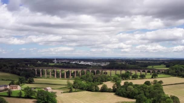Πτώση Pedestal Shot Της Κοιλάδας Crimple Viaduct Στο Βόρειο Yorkshire — Αρχείο Βίντεο