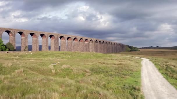 Rising Aerial Shot Revealing Ribblehead Viaduct Yorkshire Dales National Park — Stock Video