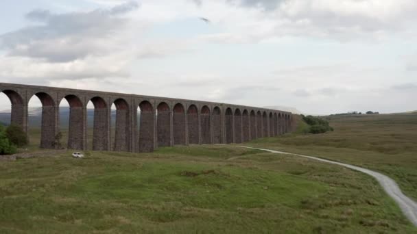 Rising Aerial Shot Ribblehead Viaduct Yorkshire Dales National Park — Stock Video