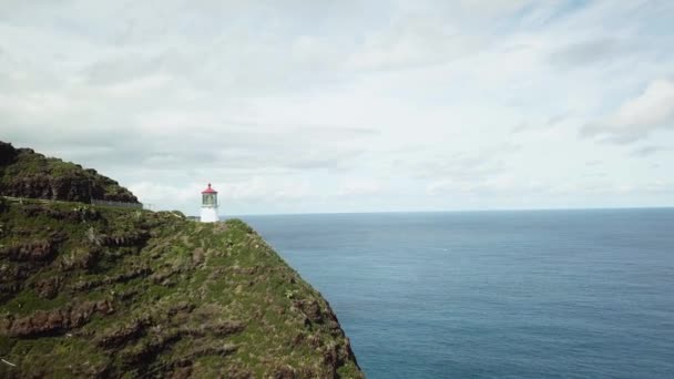 Drone Strzał Zbliża Się Latarni Morskiej Makapu Która Znajduje Się — Wideo stockowe