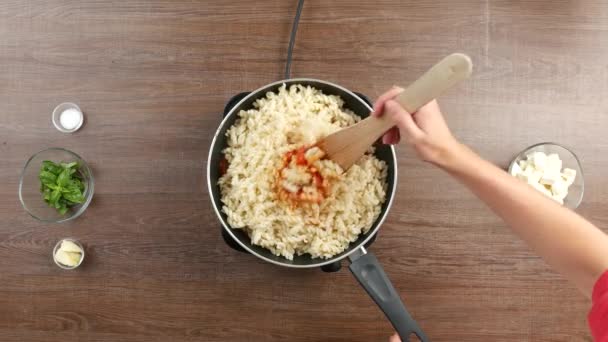 Top Shot Combining Fusilli Pasta Tomato Sauce Large Pan Using — Stock Video