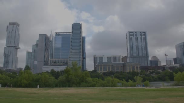 Lezárt Felvétel Austin Texas Városkép Emberek Séta Háttérben 1080 — Stock videók