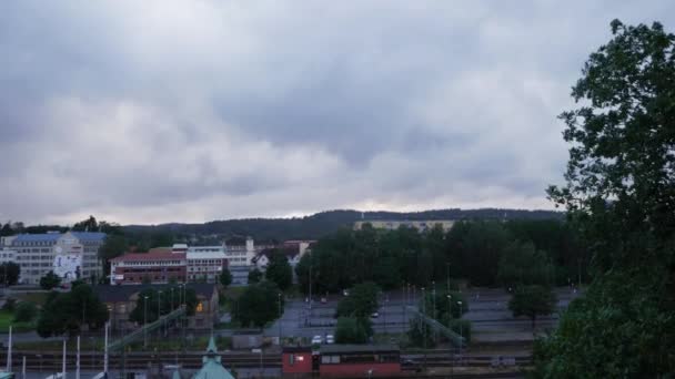 스웨덴의 Central Station Forest Background Grey Cloudy Evening — 비디오