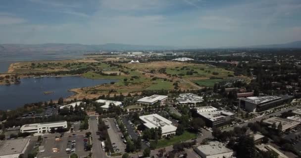 Légi Madarak Kilátás Partvonal Google Campus Amfiteátrum Park Hegy Háttér — Stock videók