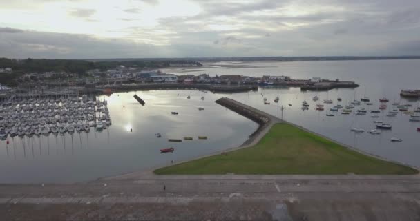 Air Forward Motion Fly Harbour Location Howth Ireland — Stock video