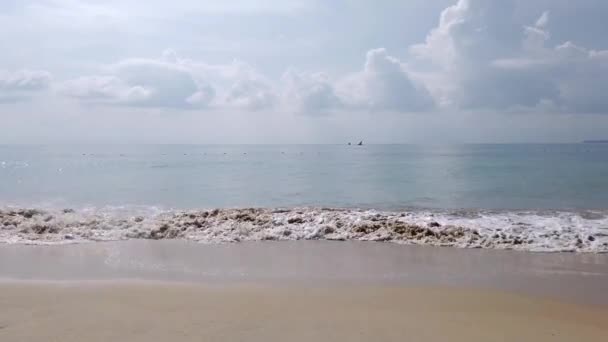 Veduta Panoramica Della Spiaggia Sabbia Bianca Del Mare Durante Giorno — Video Stock