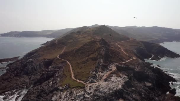 Εναέρια Πετάξει Μακριά Από Morte Σημείο Headland Στο Βόρειο Ντέβον — Αρχείο Βίντεο