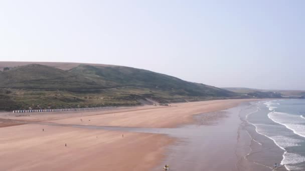 Letecký Přelet Krásné Písečné Pláže Severním Devonu — Stock video