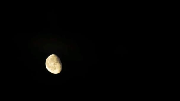 Timelapse Movimiento Luna Una Cruz Cielo — Vídeos de Stock