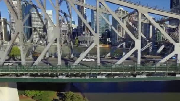 Revealing Brisbane Cbd Iconic Story Bridge Stunning Smooth Aerial Shot — Stock Video