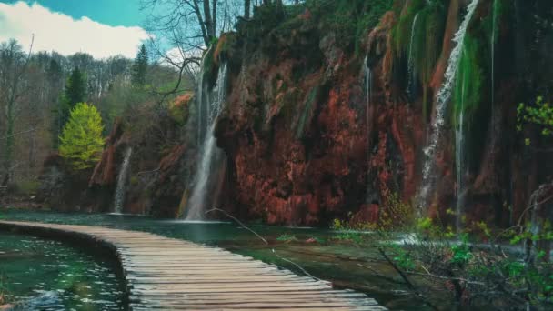 Hırvatistan Ünlü Plitvice Ulusal Parkı Ndaki Güzel Şelalelerin Sineması — Stok video