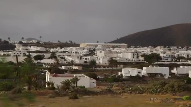 Schönes Dorf Mitten Auf Lanzarote — Stockvideo