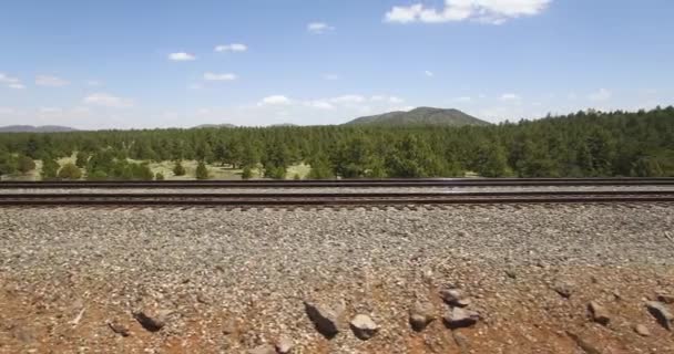 Panela Aérea Longo Dos Trilhos Ferroviários Perto Williams Arizona Conceito — Vídeo de Stock