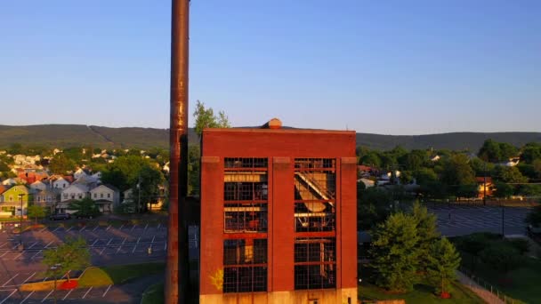 Edificio Cerrado Wilkes Barre Pensilvania Atardecer Luna — Vídeo de stock