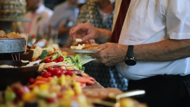 Smooth Shot Line People Crowded Event Going Food Line Grabbing — Stock Video