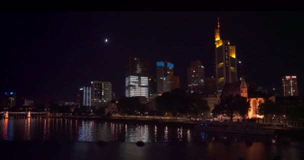 Francoforte Germania Skyline Luna Incorniciato Ponte — Video Stock