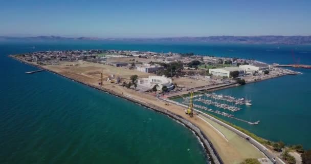 Vista Aérea Drone Ilha Tesouro San Francisco Área Baía Cercada — Vídeo de Stock