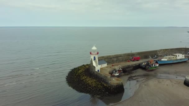 Aerial Pan Flyover Shot Lighthouse Balbriggan Lighthouse — Stock Video