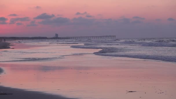 Slunce Vychází Nad Pláží Sunset Beach Chytá Příliv Sunset Beach — Stock video