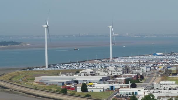 Cultivo Turbinas Eólicas Infraestructura Sheerness Docks Isla Sheppey Kent Reino — Vídeos de Stock