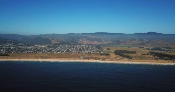 Воздушные Прибрежные Скалы Залива Халф Мун Возле Залива Сан Франциско — стоковое видео